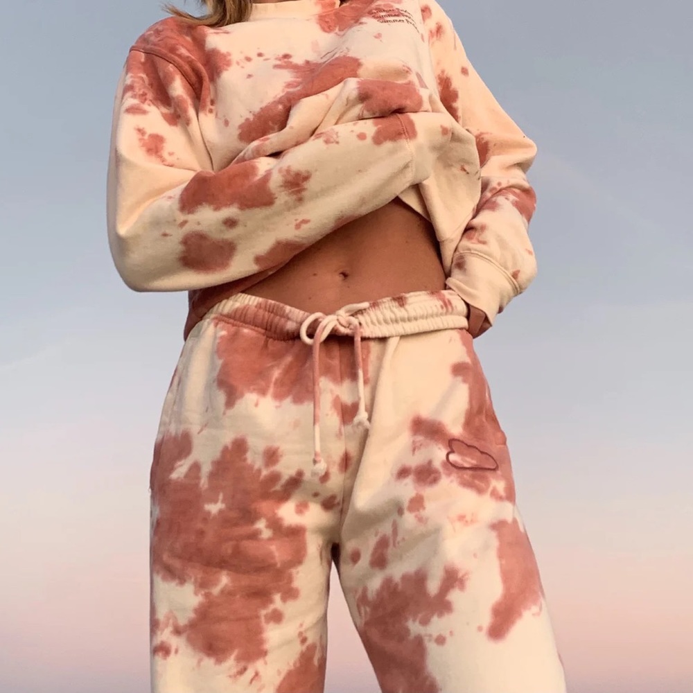 Summer Fridays sweatsuit set